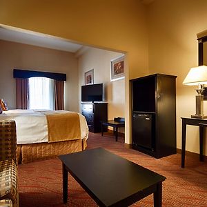 Queen Suite Two Queen Beds